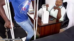 Odtwórz Przeżyj najlepszy afrykański prezent: hardcorowy lodzik z dużym kutasem i czarnym kutasem