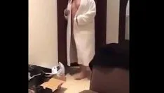 Reproduzir Irmã a filma quando ela fode com seu amante por trás Xxx