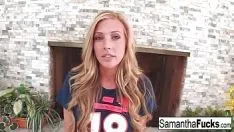 Odtwórz Blondynka porno ruchana przez szefa