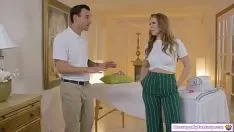 Oynat erotik masaj sarışın boşalma ile seks alır