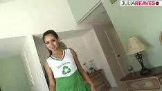 Abspielen Die nette Araberin wird gefickt und macht mit den heißesten Männern Schluss