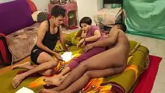 Play Xxx in Romania with two crazy sisters