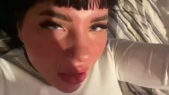 Odtwórz Asian Milf Alice Fire idzie hardcore z dużym kutasem
