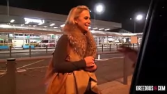 Abspielen Sasha Steeles schmutziger Fahrt: Großer Schwanz, rasierte Muschi und ein mit Sperma gefüllter Mund