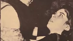 Odtwórz Ukryte pragnienia: odsłonięte owłosione lesbijki w stylu vintage
